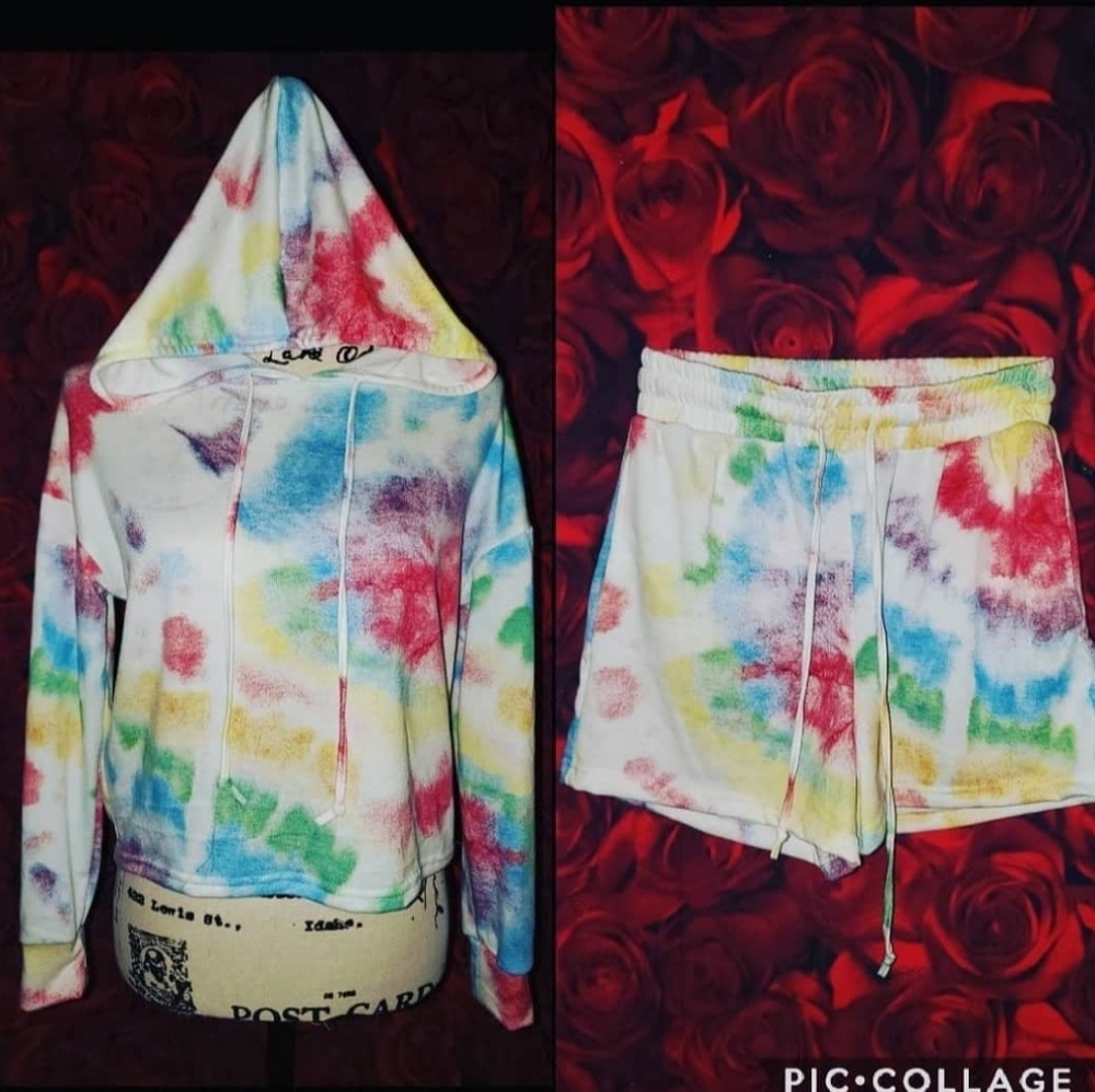 ShoSho Tie-Dyed Hoodie Shorts Set